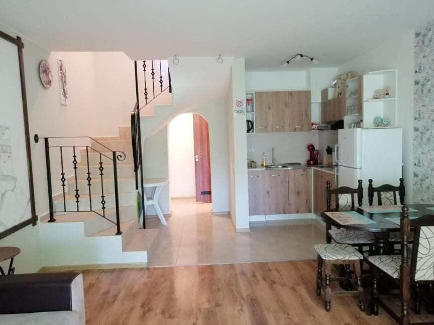 Byala-Apartment-Valmira Bjala Eksteriør bilde